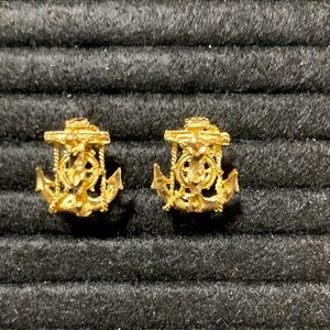 14K solid gold Crucifix in’s anchor Design Earrings 1.9 Grams